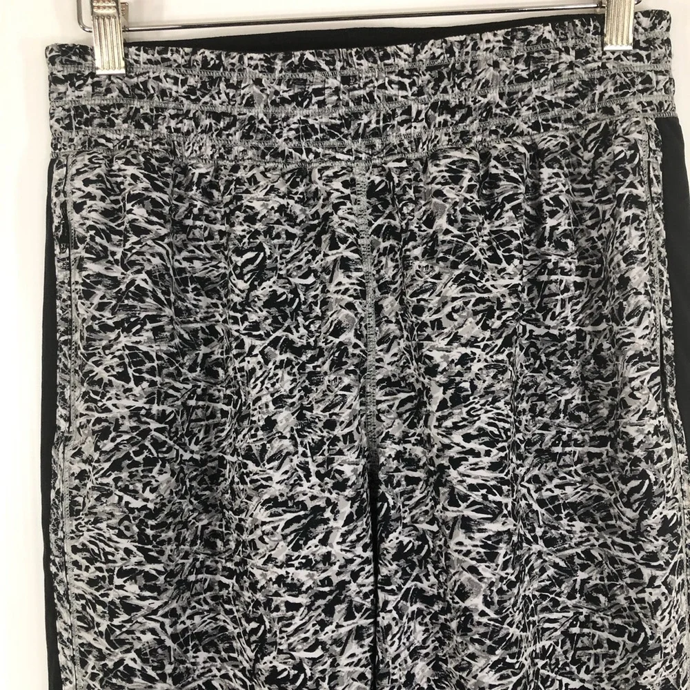 Lululemon For Love Crop Mini Ripple White Seal‎